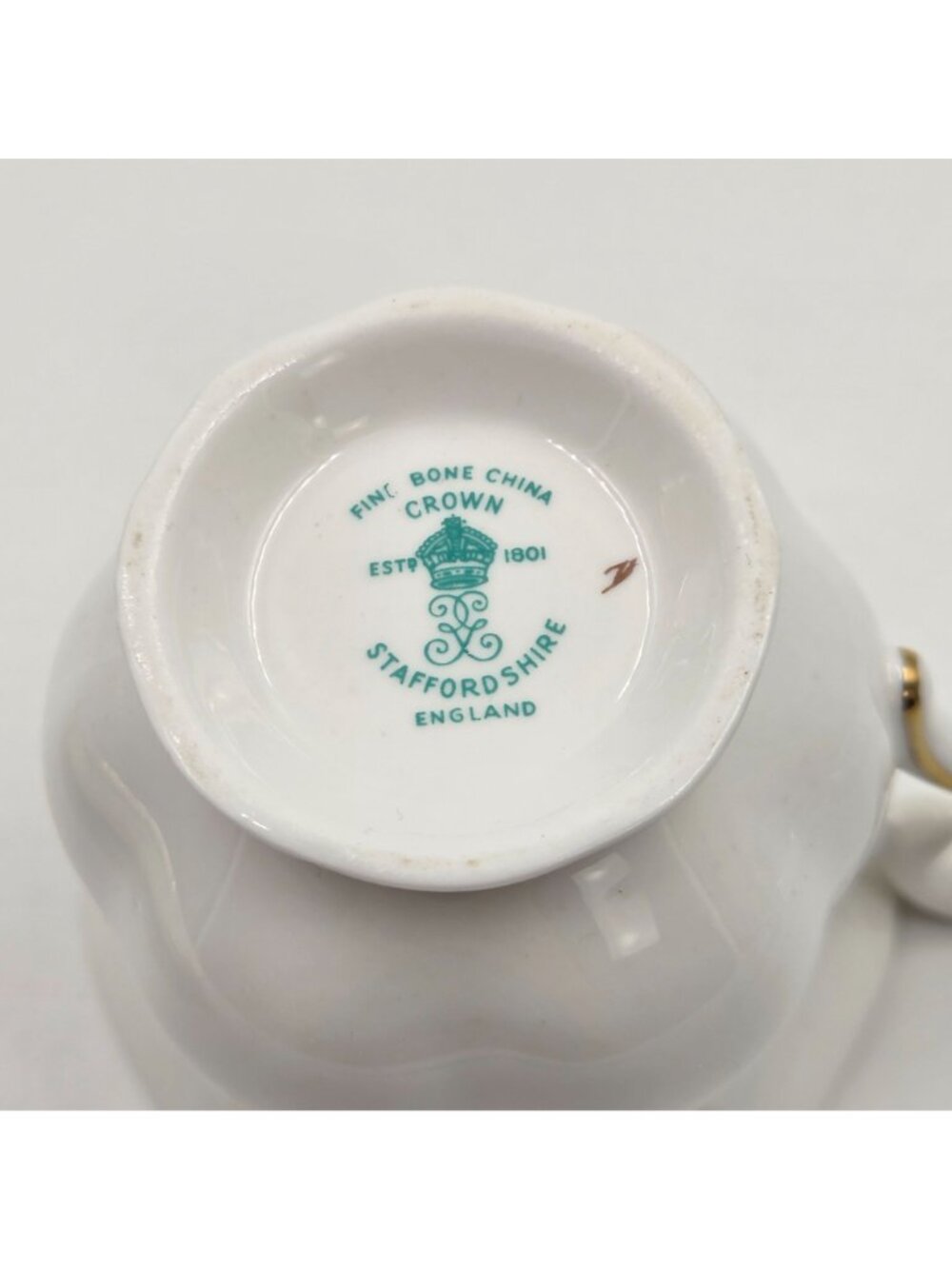 Crown Staffordshire Tea Cups and Saucer Gold Flower on White Bone China - Picture 9 of 11